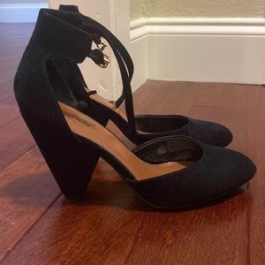 Old Navy Black Ankle Strap Heels